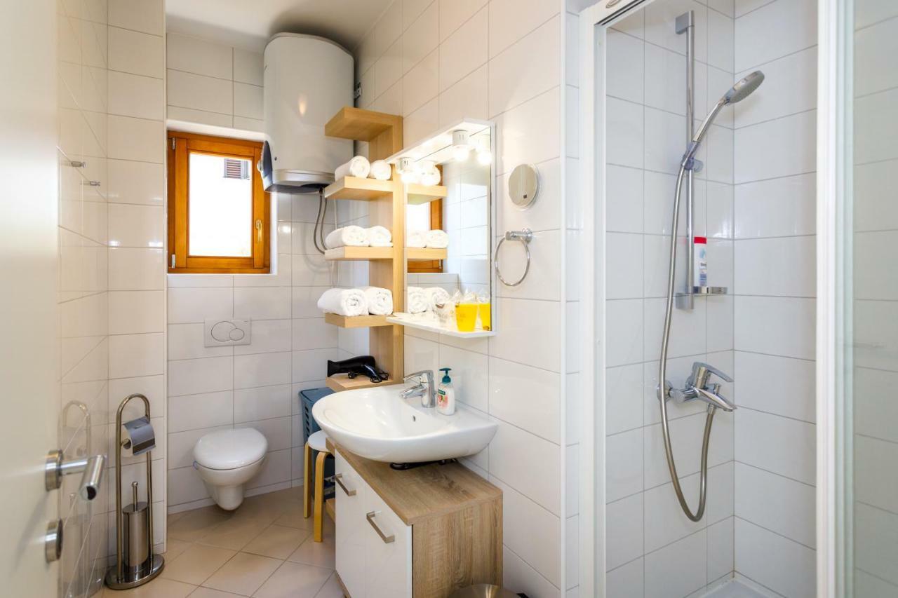 Apartman Jezevac Đảo Krk Ngoại thất bức ảnh